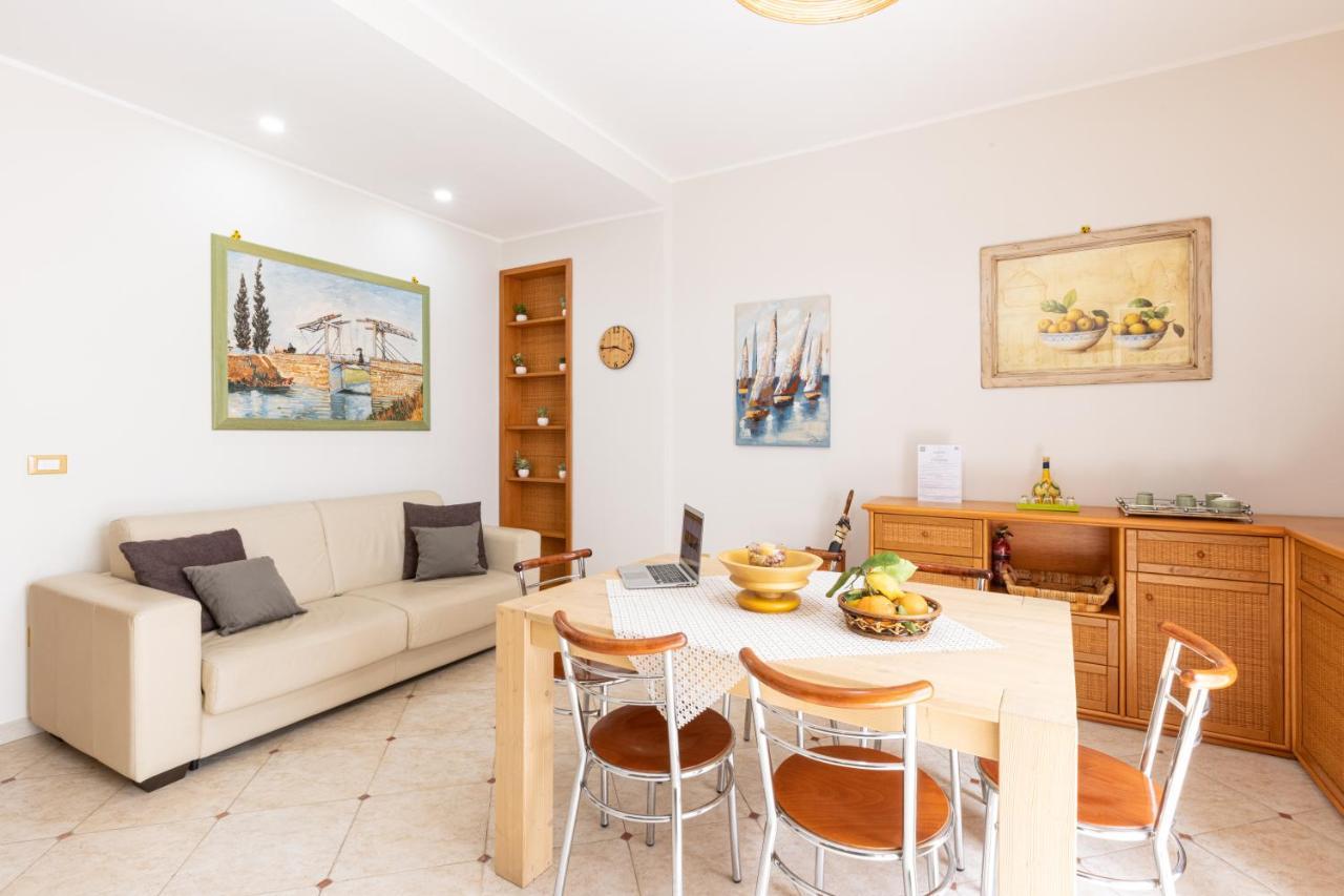 Sorrentovibes - Spacious 3 Bedrooms Apartment In Sorrento Oldtown Exterior photo
